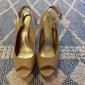 Sofia Vergada Women’s Size 6 Shiny Peep-toe Tan Argentina Natural High Heels